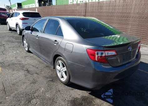 2014 Toyota Camry Hybrid Se Limited Edition z USA, uszkodzony, nr VIN 4T1BD1FK7EU128310